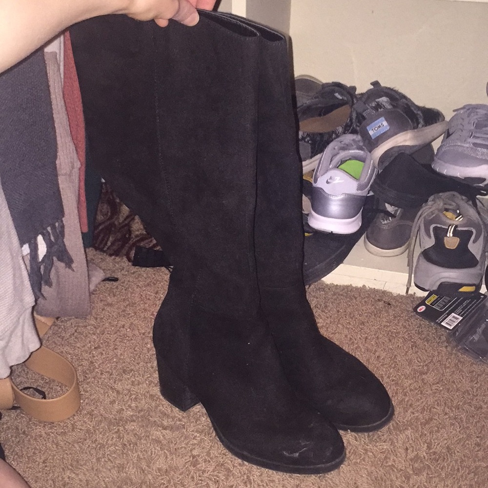 Black heeled boots! Old Navy!